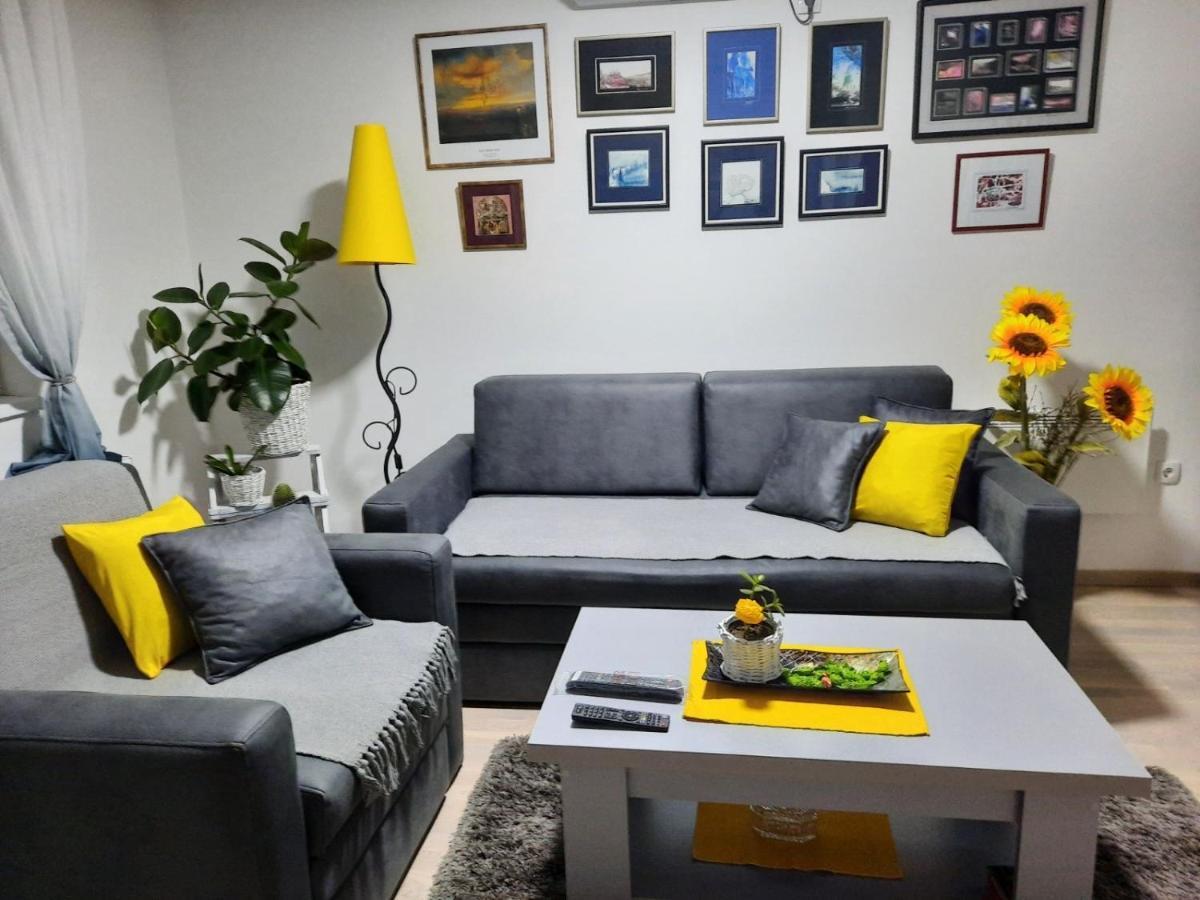 Sunce Apartamento Kruševac Exterior foto